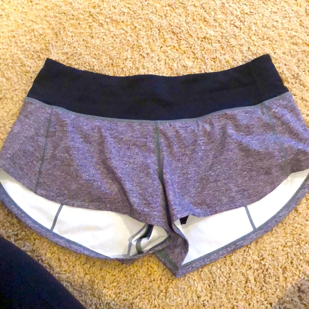 Lululemon Speed Up Short 
2.5"